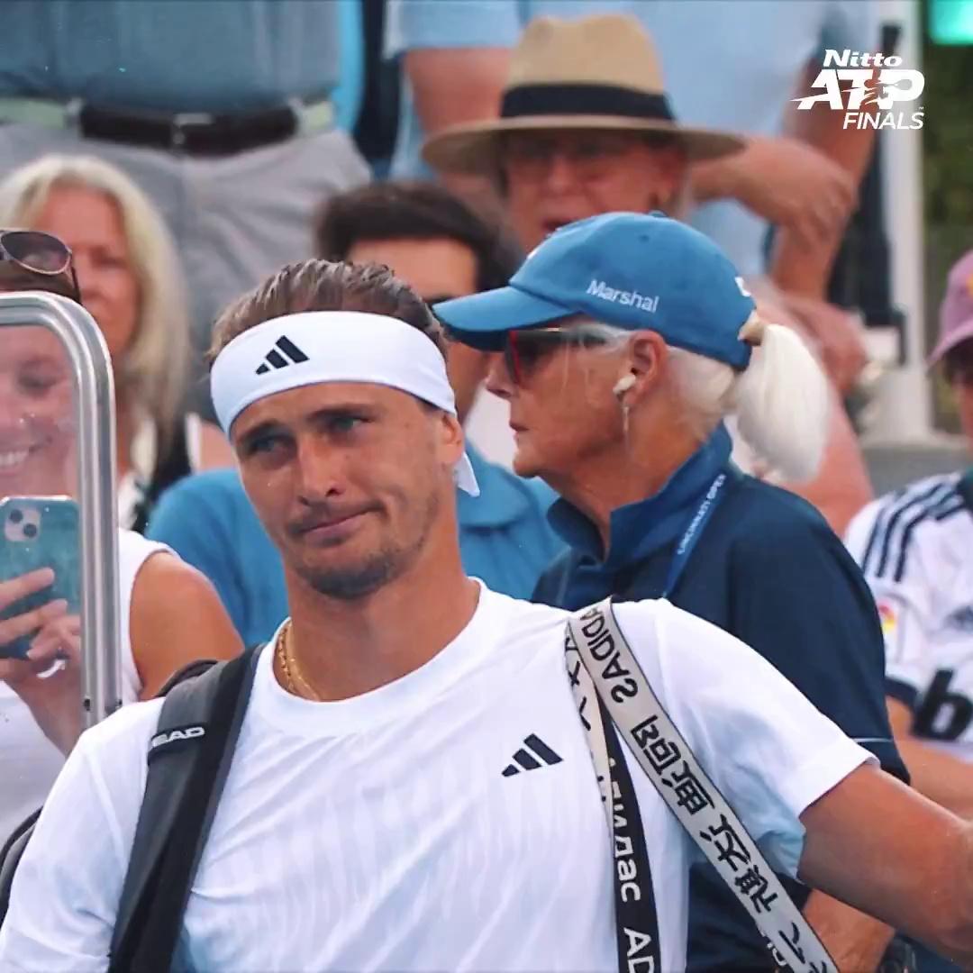 ATP总决赛翻盘联合杯,兹维列夫点燃赛场 ATP总决赛翻盘联合杯,兹维列夫点燃赛场