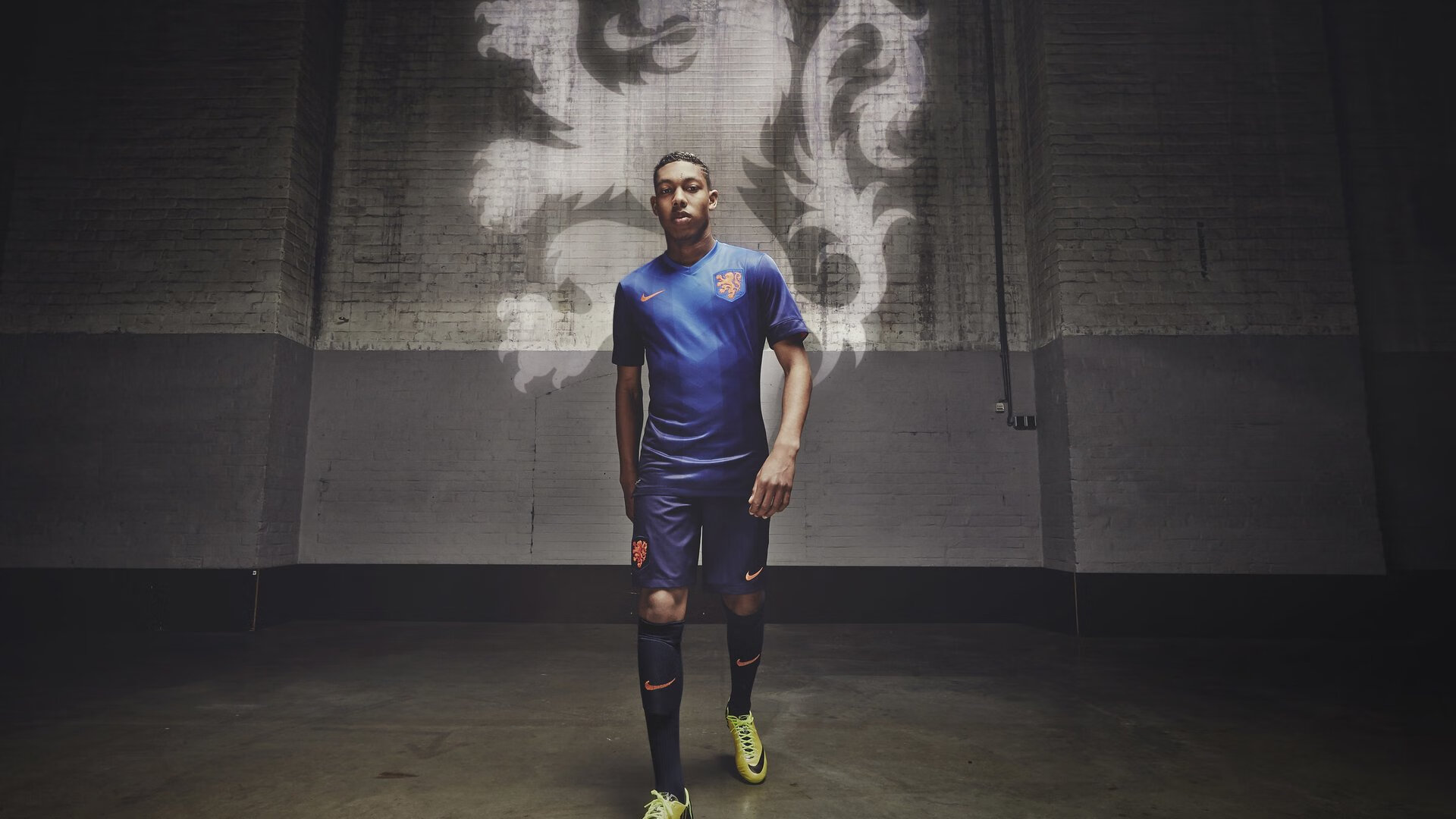 门迪一扑定乾坤，南非用橄榄球缝合的破碎山河