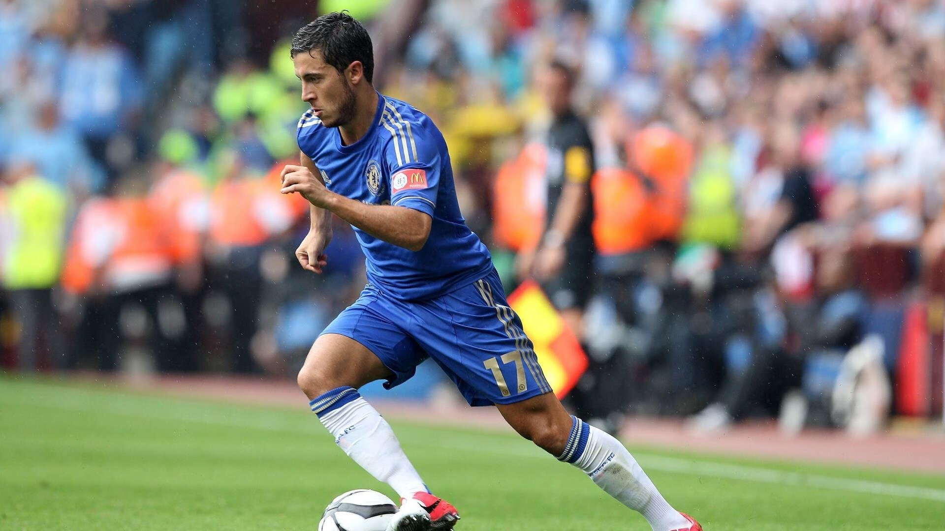 德里赫特爆发，威尔士终结奥地利，足球版图上的小国叙事革命