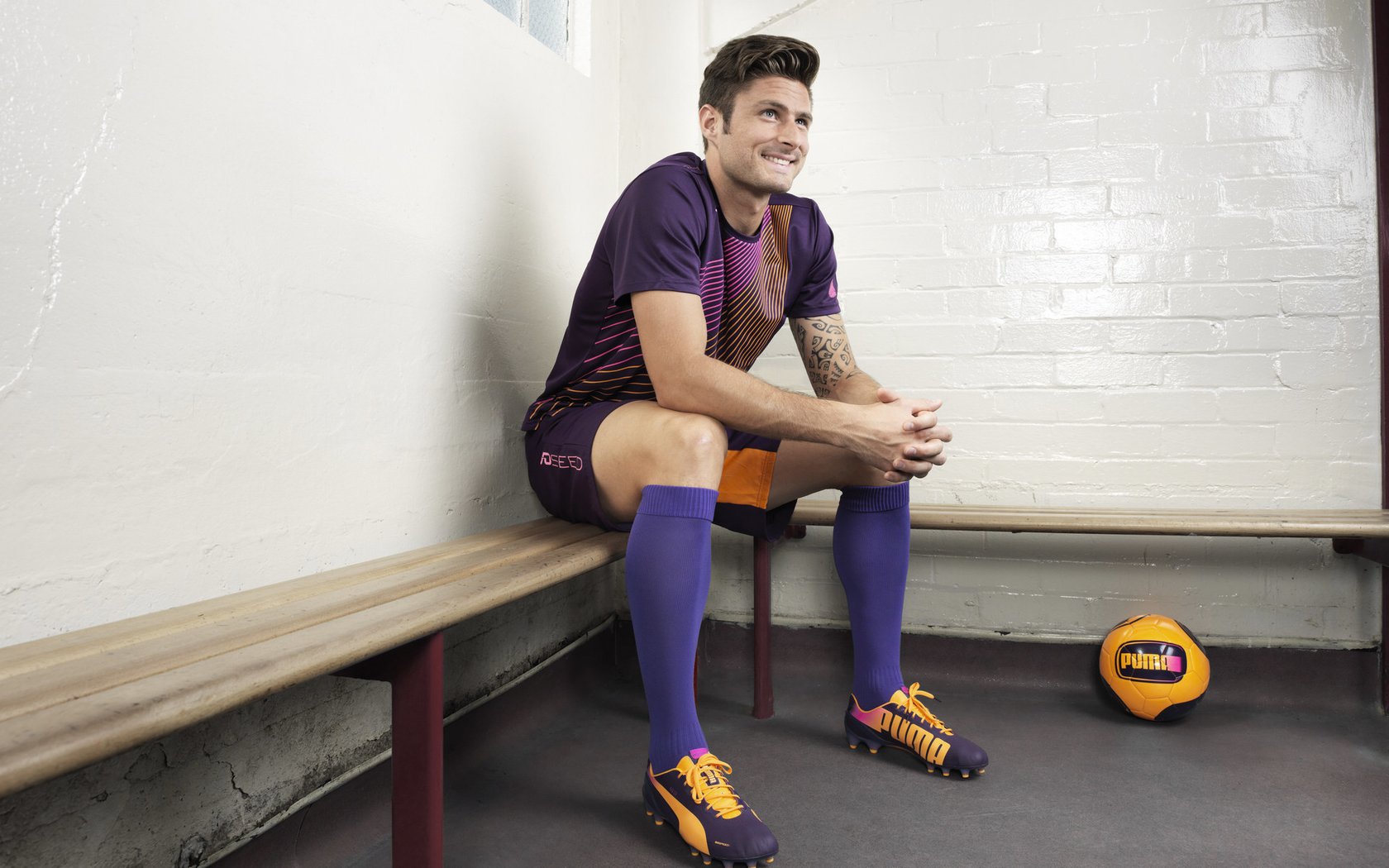 摩纳哥对阵英格兰，阿什拉夫进攻端无人可挡，战术革命颠覆传统边卫定义